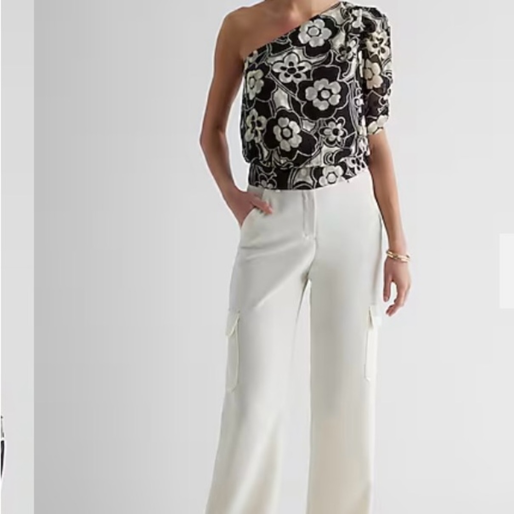 Express | Floral One-Shoulder Puff Sleeve Top - Size 12